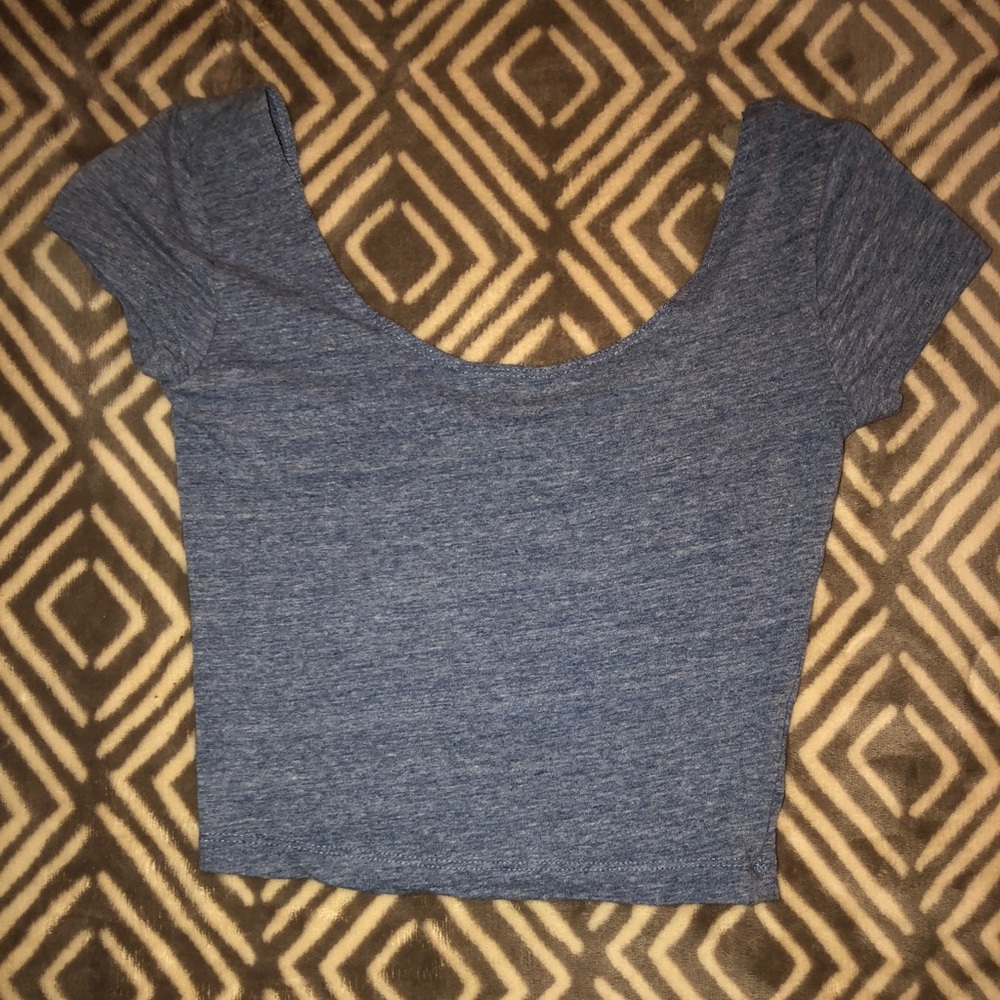 Garage light blue crop top